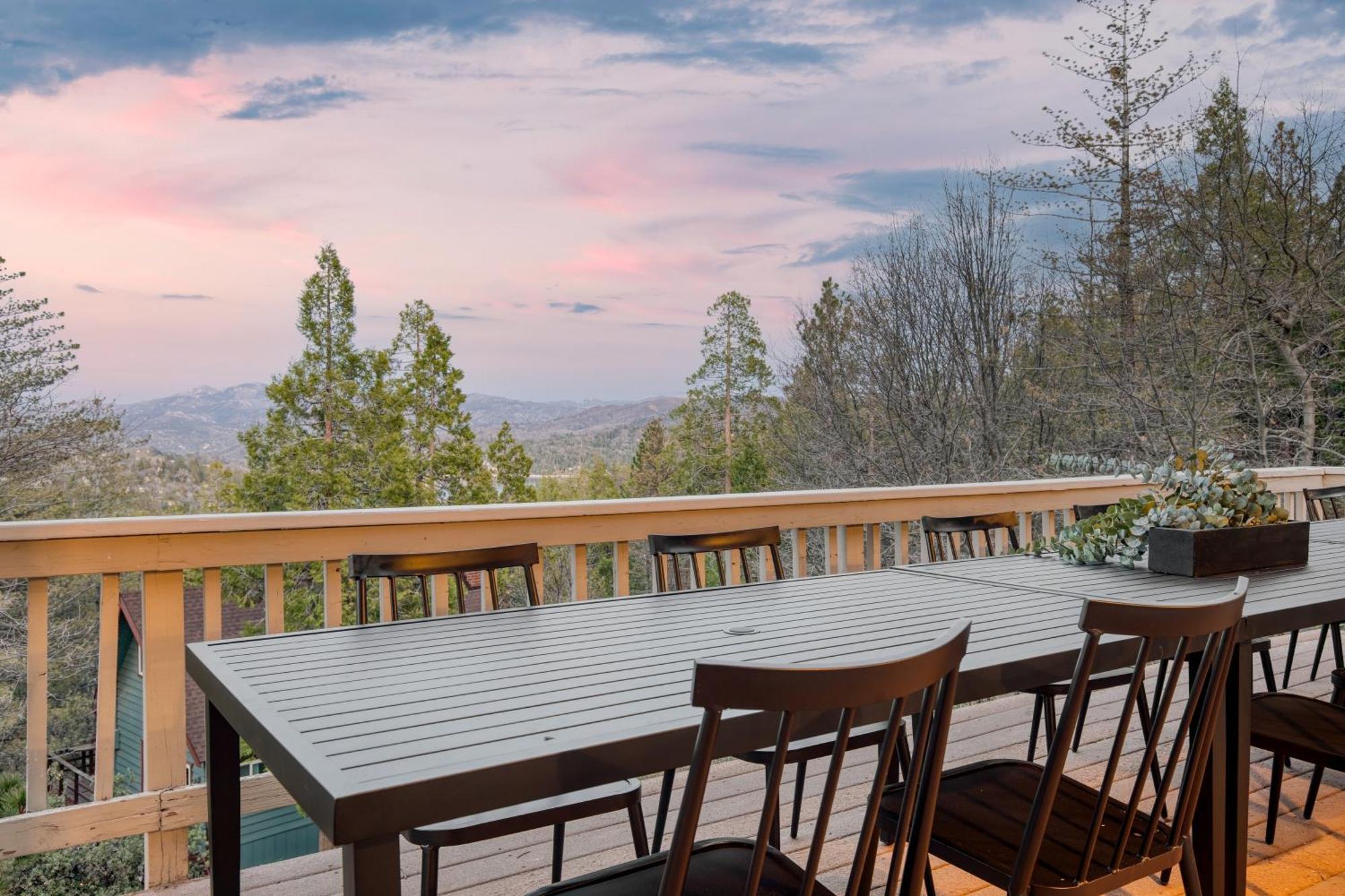 Pollock By Avantstay Stunning Views W Movie Room Hot Tub Game Room Large Balcony Lake Arrowhead Esterno foto